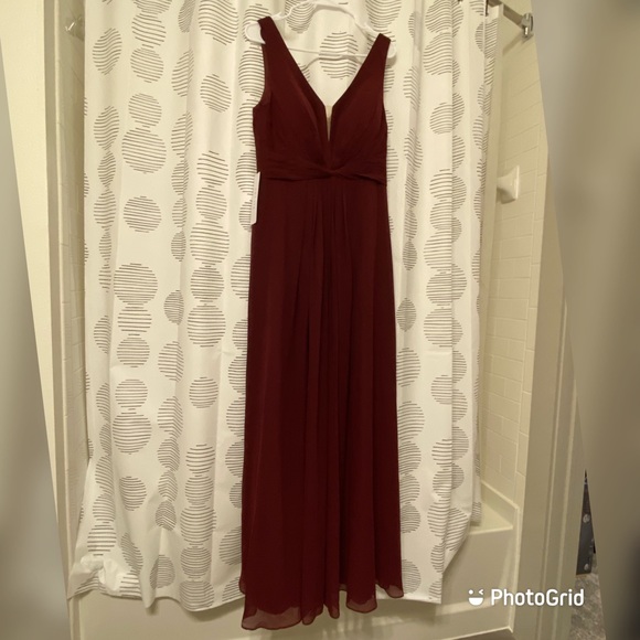 NWT Azazie Bridesmaid Dress “Gina” Size 10 in Cabernet - Picture 1 of 4